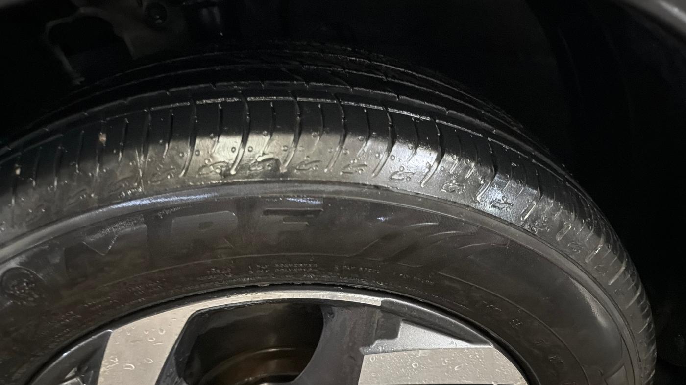 2019 Hyundai VENUE SX PLUS 1.0 TURBO DCT, Petrol, Automatic, 32,909 km, Left Front Tyre Tread