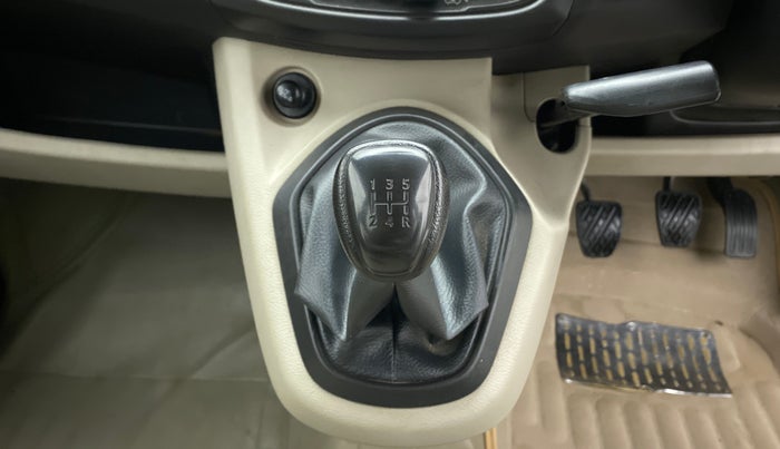 2016 Datsun Go T, Petrol, Manual, 29,961 km, Gear Lever