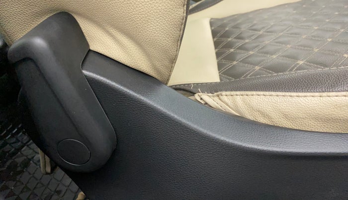 2018 Skoda Rapid 1.5 TDI CR ACTIVE, Diesel, Manual, 89,742 km, Driver Side Adjustment Panel