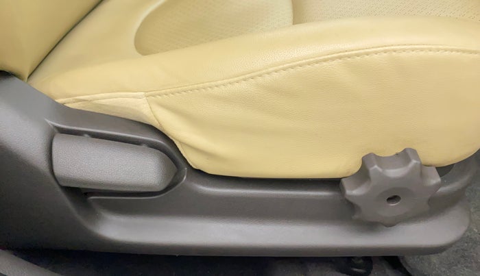 2014 Hyundai Verna FLUIDIC 1.6 VTVT SX OPT, Petrol, Manual, 24,690 km, Driver Side Adjustment Panel