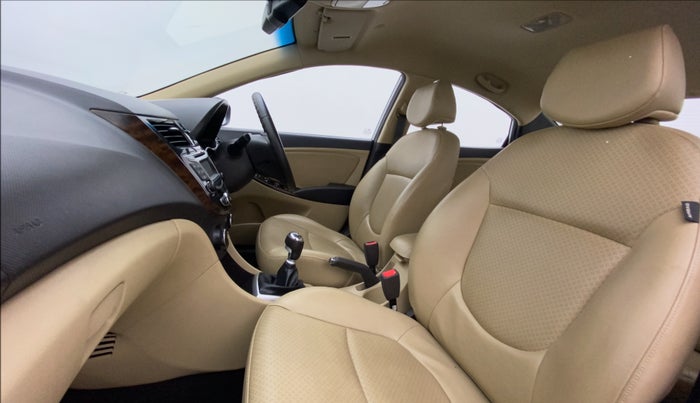 2014 Hyundai Verna FLUIDIC 1.6 VTVT SX OPT, Petrol, Manual, 24,690 km, Right Side Front Door Cabin