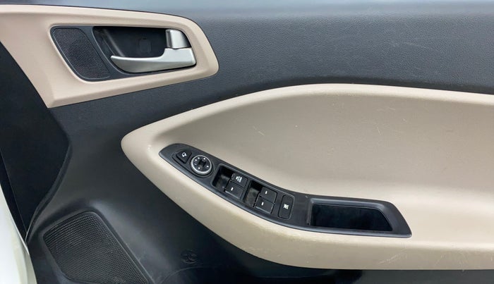 2018 Hyundai Elite i20 ASTA 1.2, Petrol, Manual, 40,258 km, Driver Side Door Panels Control