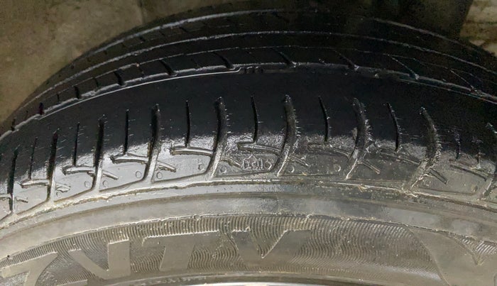 2018 Hyundai Elite i20 ASTA 1.2, Petrol, Manual, 40,258 km, Left Rear Tyre Tread