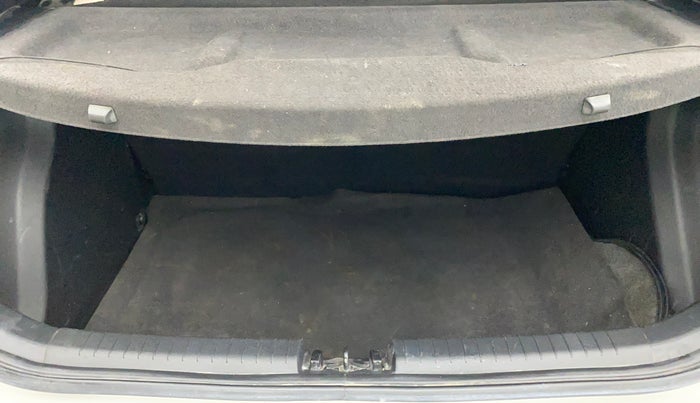 2018 Hyundai Elite i20 ASTA 1.2, Petrol, Manual, 40,258 km, Boot Inside