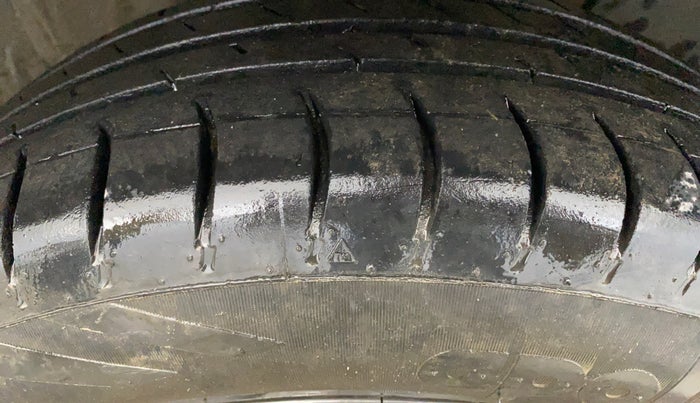2018 Hyundai Elite i20 ASTA 1.2, Petrol, Manual, 40,258 km, Right Front Tyre Tread