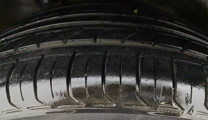 2012 Honda City V MT PETROL, Petrol, Manual, 87,436 km, Left Front Tyre Tread