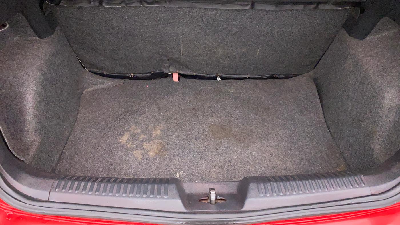 2013 Volkswagen Polo COMFORTLINE 1.2L DIESEL, Diesel, Manual, 67,034 km, Boot Inside
