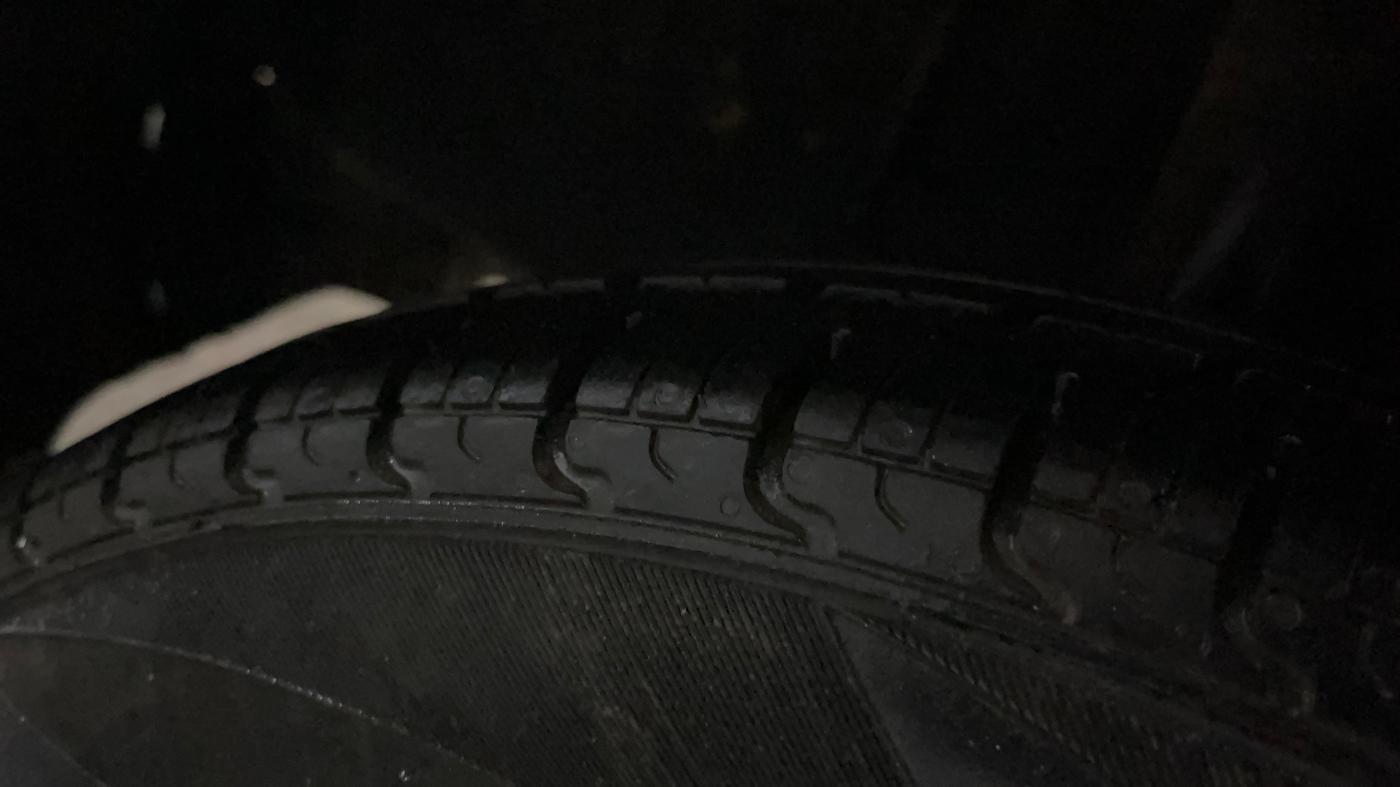 2017 Renault Kwid RXL, Petrol, Manual, 86,916 km, Right Rear Tyre Tread