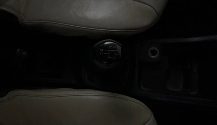 2017 Renault Kwid RXL, Petrol, Manual, 86,916 km, Gear Lever