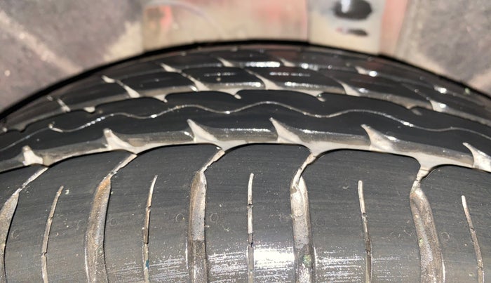 2016 Skoda Octavia STYLE PLUS AT 1.8 TSI, Petrol, Automatic, 53,253 km, Left Rear Tyre Tread