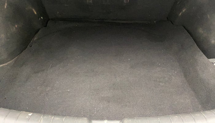 2019 Hyundai Verna 1.4 EX PETROL, Petrol, Manual, 66,837 km, Boot Inside