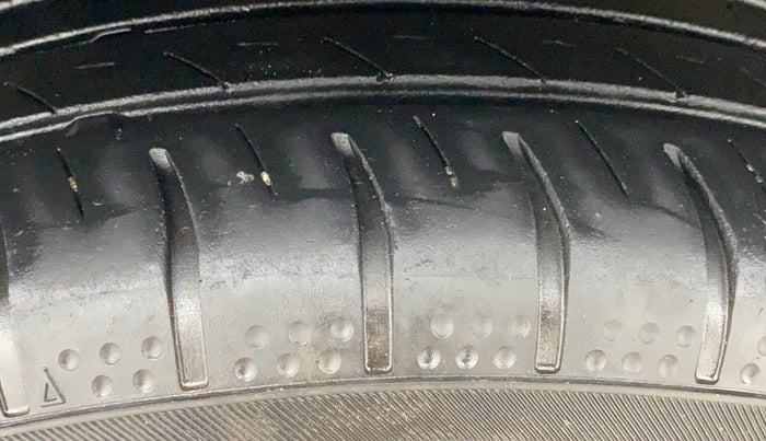 2019 Hyundai Verna 1.4 EX PETROL, Petrol, Manual, 66,837 km, Right Rear Tyre Tread