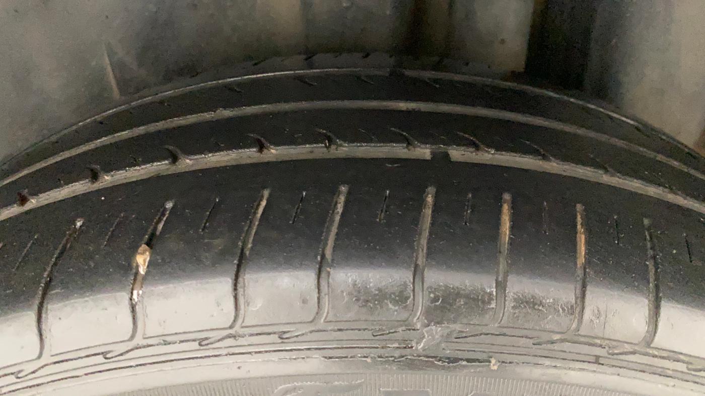 2017 Maruti Ciaz DELTA 1.4 AT PETROL, Petrol, Automatic, 66,724 km, Left Rear Tyre Tread