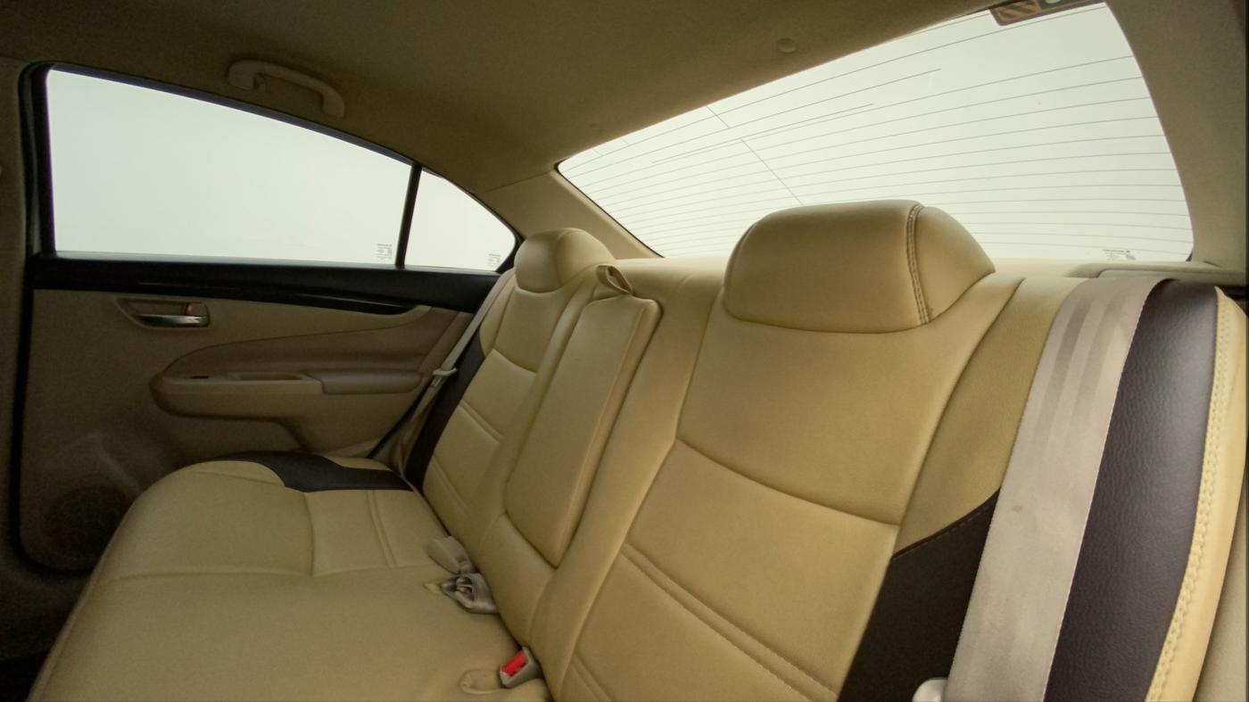 2017 Maruti Ciaz DELTA 1.4 AT PETROL, Petrol, Automatic, 66,724 km, Right Side Rear Door Cabin