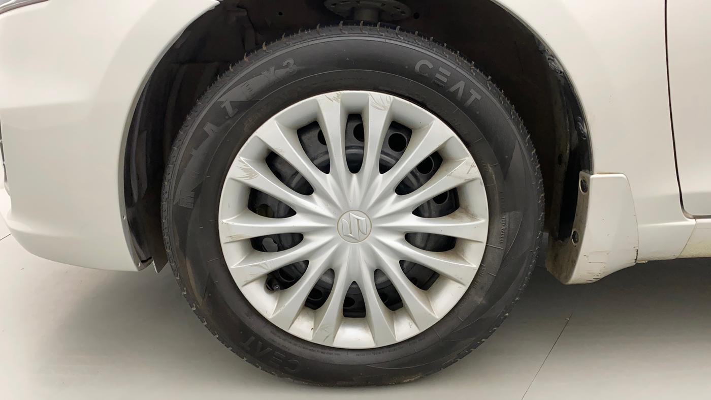 2017 Maruti Ciaz DELTA 1.4 AT PETROL, Petrol, Automatic, 66,724 km, Left Front Wheel