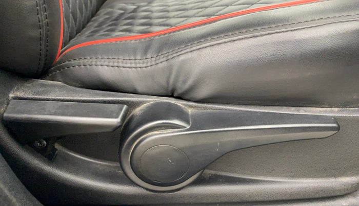 2017 Tata Tiago XZ PETROL, Petrol, Manual, 71,660 km, Driver Side Adjustment Panel