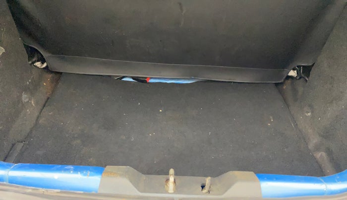 2017 Tata Tiago XZ PETROL, Petrol, Manual, 71,660 km, Boot Inside