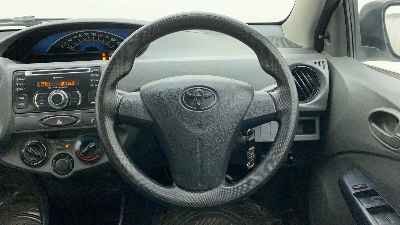 2013 Toyota Etios Liva G, Petrol, Manual, 65,822 km, Steering Wheel Close Up