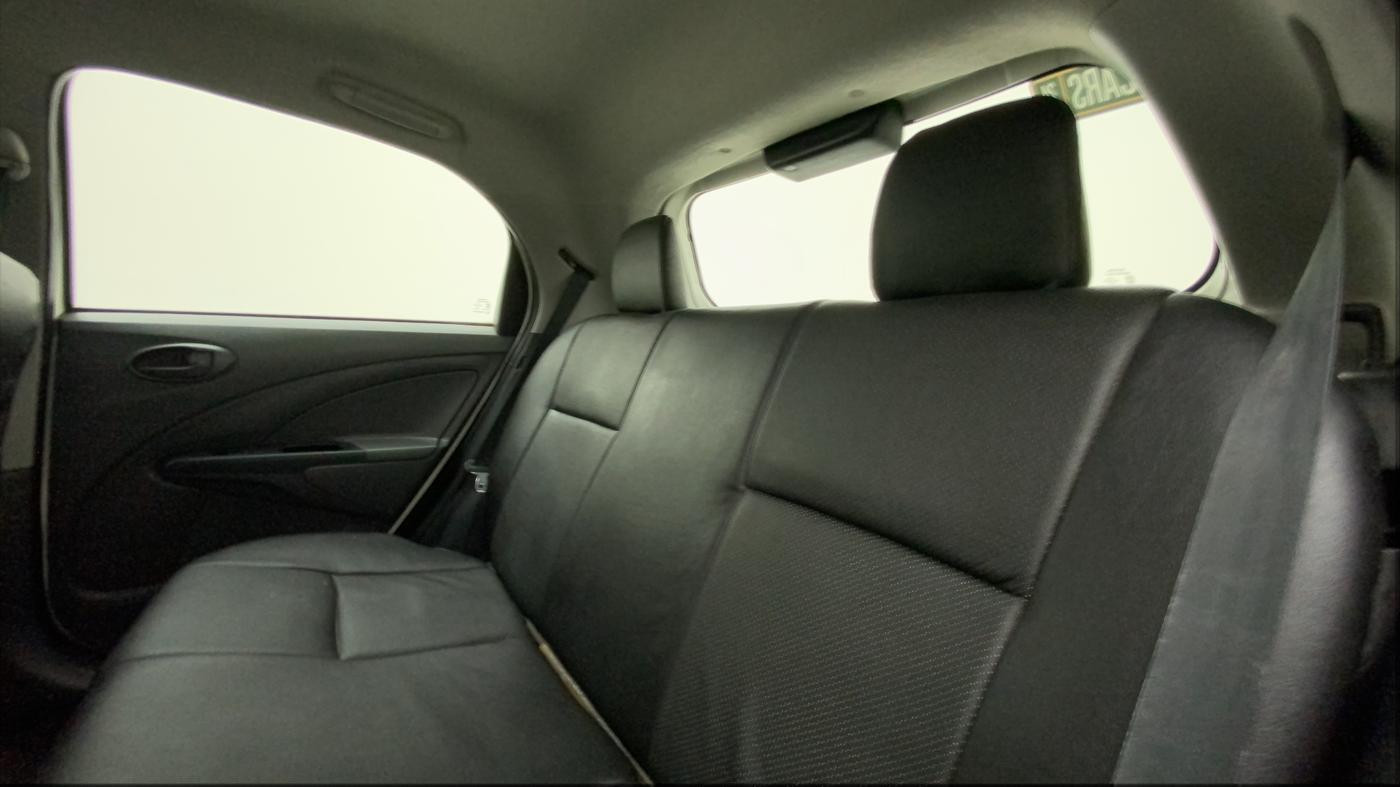 2013 Toyota Etios Liva G, Petrol, Manual, 65,822 km, Right Side Rear Door Cabin