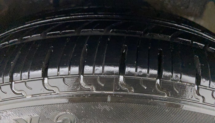 2019 Maruti Celerio VXI CNG D, CNG, Manual, 38,673 km, Right Front Tyre Tread