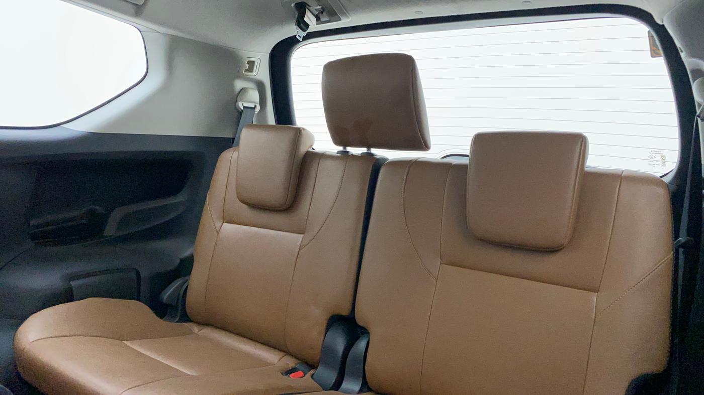 2016 Toyota Innova Crysta 2.8 ZX AT 7 STR, Diesel, Automatic, 61,660 km, Third Seat Row ( optional )