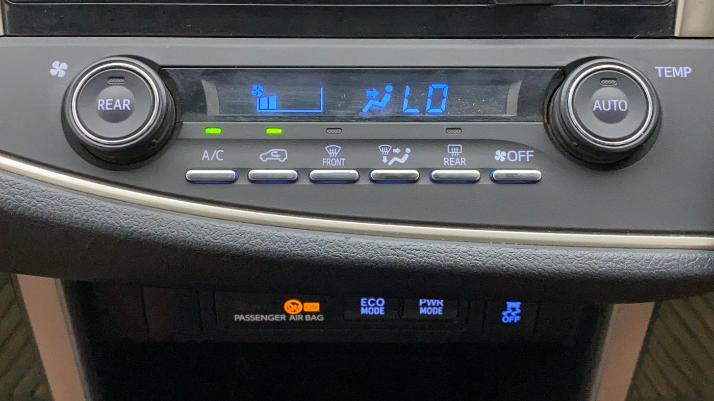 2016 Toyota Innova Crysta 2.8 ZX AT 7 STR, Diesel, Automatic, 61,660 km, Automatic Climate Control