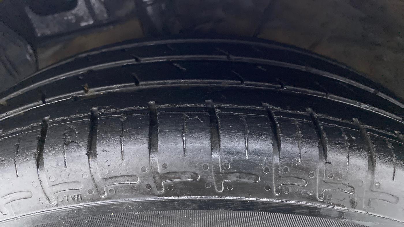 2020 Hyundai GRAND I10 NIOS SPORTZ PETROL, Petrol, Manual, 31,748 km, Left Front Tyre Tread