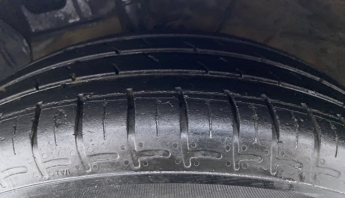 2020 Hyundai GRAND I10 NIOS SPORTZ PETROL, Petrol, Manual, 31,748 km, Left Front Tyre Tread