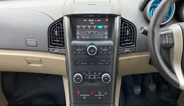 2017 Mahindra XUV500 W8 FWD, Diesel, Manual, 44,073 km, Air Conditioner