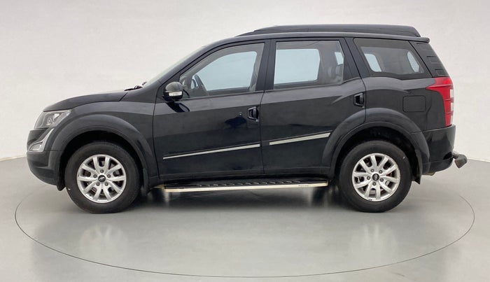 2017 Mahindra XUV500 W8 FWD, Diesel, Manual, 44,073 km, Left Side