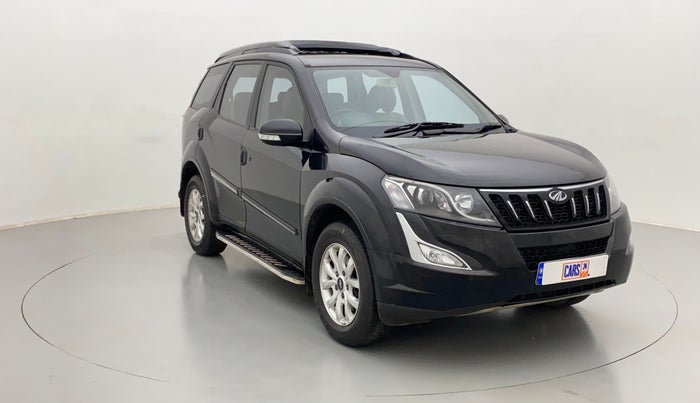 2017 Mahindra XUV500 W8 FWD, Diesel, Manual, 44,073 km, Right Front Diagonal
