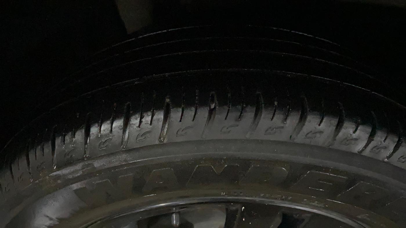 2018 Maruti Vitara Brezza ZDI, Diesel, Manual, 88,638 km, Right Rear Tyre Tread