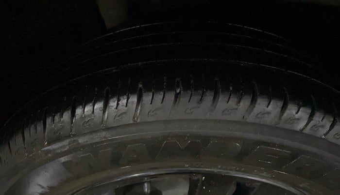 2018 Maruti Vitara Brezza ZDI, Diesel, Manual, 88,638 km, Right Rear Tyre Tread