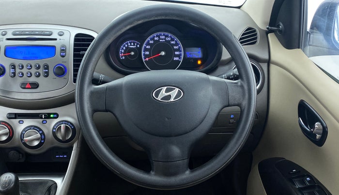 2014 Hyundai i10 SPORTZ 1.1 IRDE2, Petrol, Manual, 64,705 km, Steering Wheel Close Up