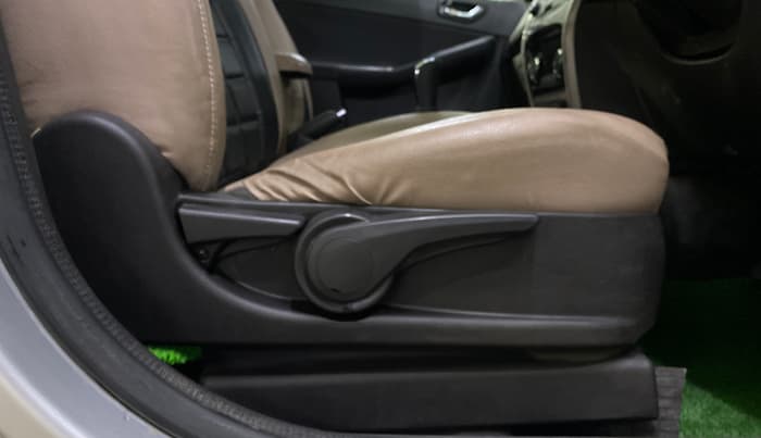2015 Tata Bolt XT REVOTRON, CNG, Manual, 48,575 km, Driver Side Adjustment Panel