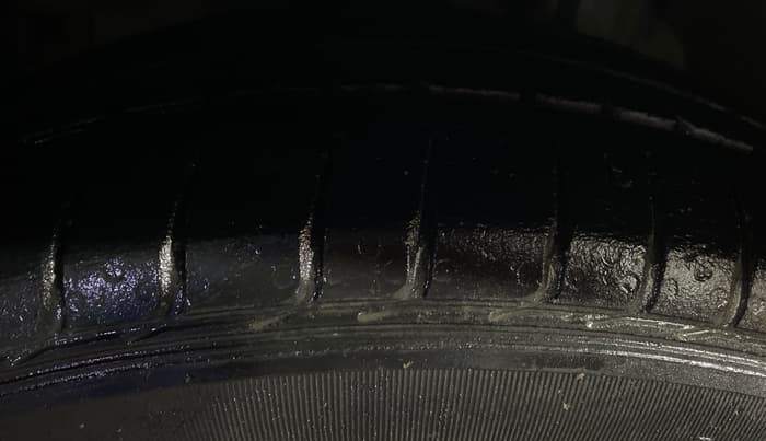 2015 Tata Bolt XT REVOTRON, CNG, Manual, 48,575 km, Left Front Tyre Tread
