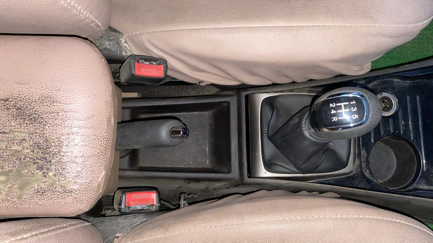 2015 Tata Bolt XT REVOTRON, CNG, Manual, 48,311 km, Gear Lever