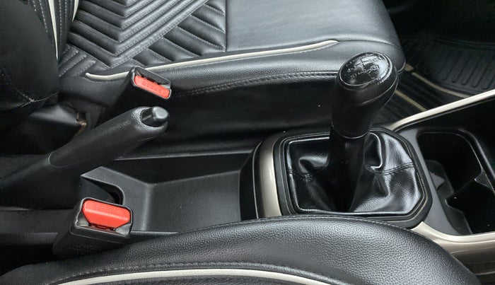 2017 Maruti IGNIS SIGMA 1.2 K12, Petrol, Manual, 31,406 km, Gear Lever
