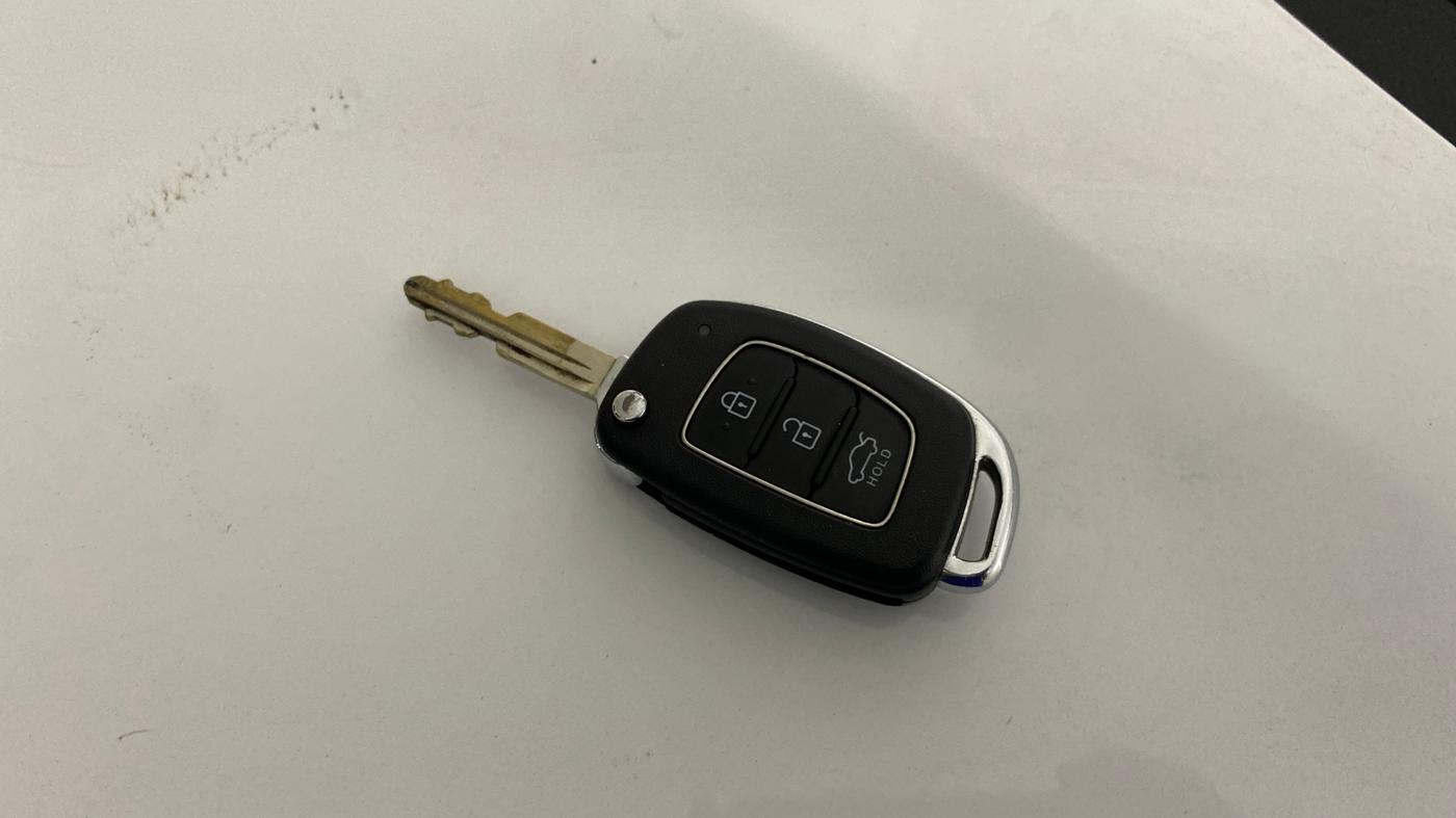 2024 Hyundai GRAND I10 NIOS Sportz 1.2 HY-CNG Duo, CNG, Manual, 27,331 km, Key Close Up