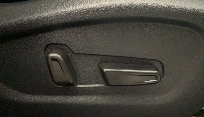 2019 Hyundai Creta SX (O) 1.6 PETROL, Petrol, Manual, 54,003 km, Driver Side Adjustment Panel