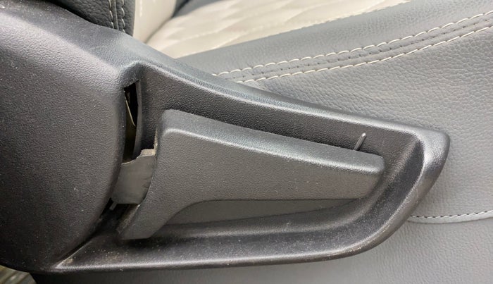 2020 Maruti S PRESSO VXI, Petrol, Manual, 39,854 km, Driver Side Adjustment Panel