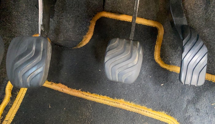 2016 Renault Kwid RXT 0.8, Petrol, Manual, 49,422 km, Pedals