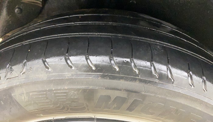 2015 Hyundai Creta S 1.6 PETROL, Petrol, Manual, 81,727 km, Right Rear Tyre Tread