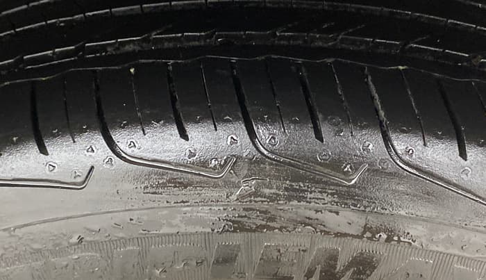 2017 Honda WR-V 1.2L I-VTEC VX MT, Petrol, Manual, 46,442 km, Left Rear Tyre Tread
