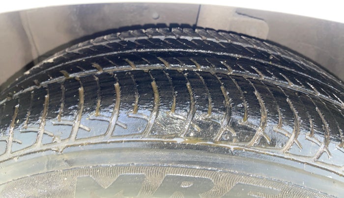 2017 Maruti Celerio VXI AMT, Petrol, Automatic, 47,075 km, Left Front Tyre Tread