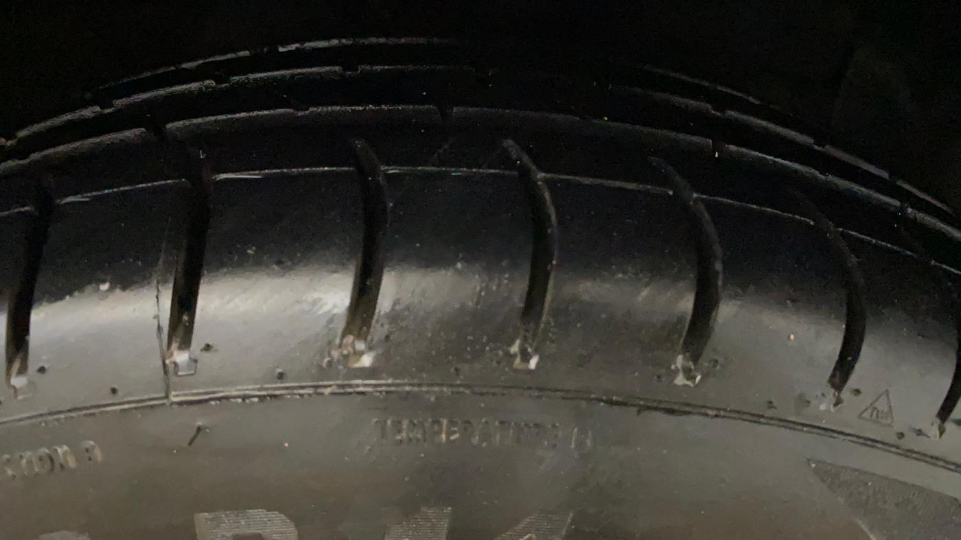 2019 Hyundai Xcent SX 1.2, Petrol, Manual, 44,831 km, Right Front Tyre Tread