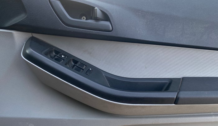 2021 Tata Tiago XT PETROL, Petrol, Manual, 44,033 km, Driver Side Door Panels Control