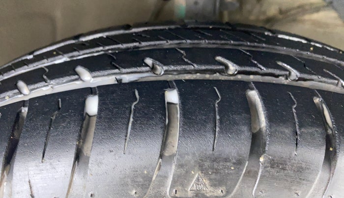 2019 Maruti Dzire VXI, Petrol, Manual, 7,804 km, Right Front Tyre Tread