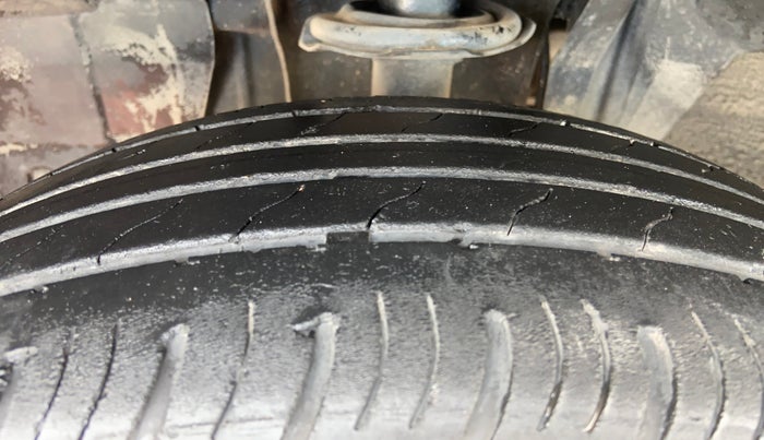 2023 Nissan MAGNITE XV TURBO, Petrol, Manual, 24,524 km, Left Front Tyre Tread