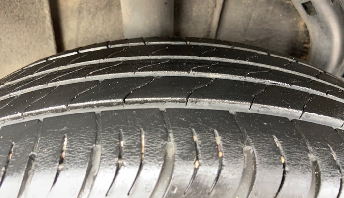 2023 Nissan MAGNITE XV TURBO, Petrol, Manual, 24,524 km, Right Rear Tyre Tread